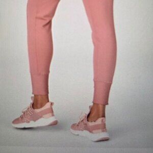 High-Waisted Cold Weather Pocket Jogger by Fabletics